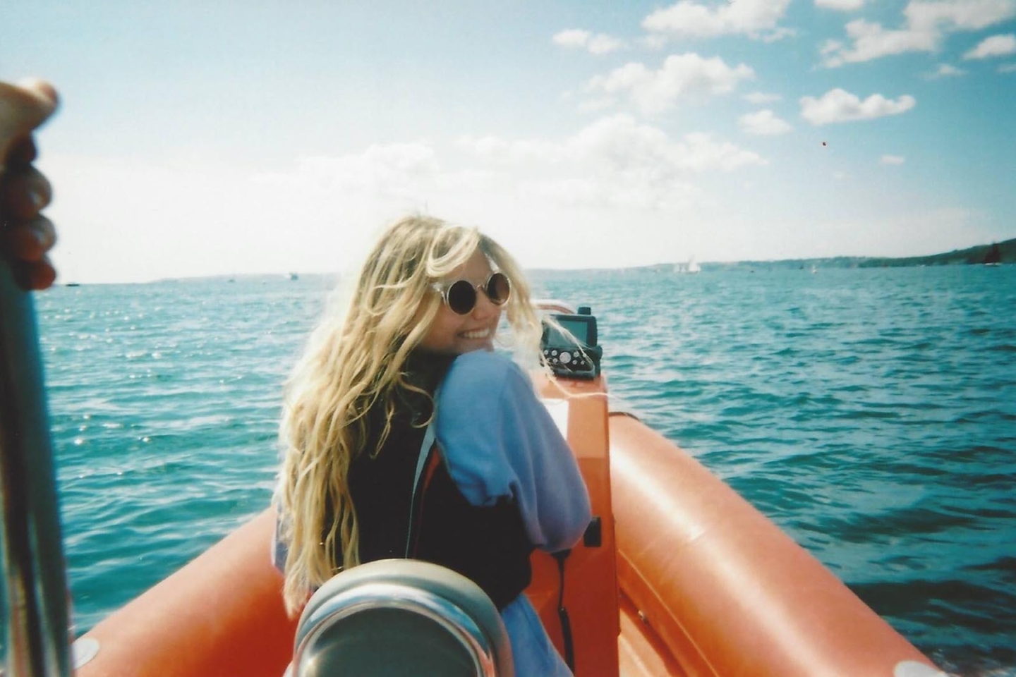 5ec3d44a9d5edf95a856b9e9 32