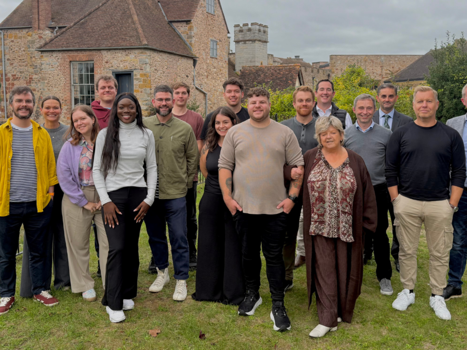 Purple And Black Modern Welcome Message Presentation 2